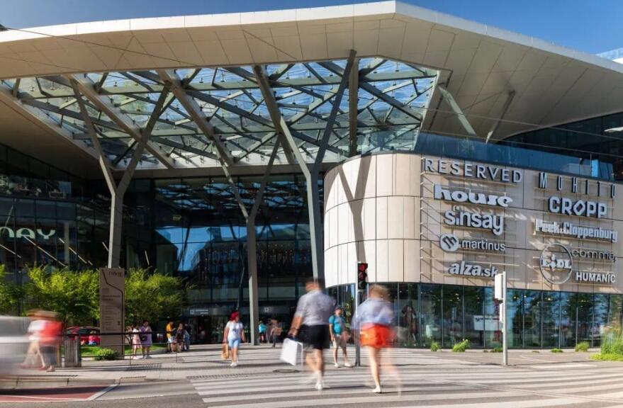Nivy Centrum: Kľúčové obchodné centrum Bratislavy si zabezpečuje významné nové financovanie