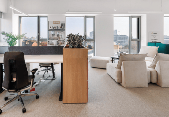 Prijmite budúcnosť: Flexibilné kancelárske a skladové riešenia na rozvíjajúcom sa realitnom trhu Slovenska